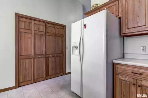 3209 Sequoia Dr, Springfield, IL 62712 photo 8