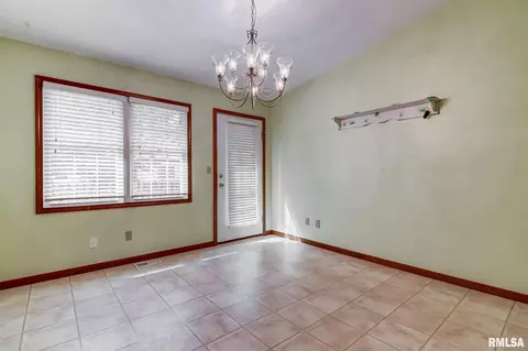 3209 Sequoia Dr, Springfield, IL 62712 photo 13