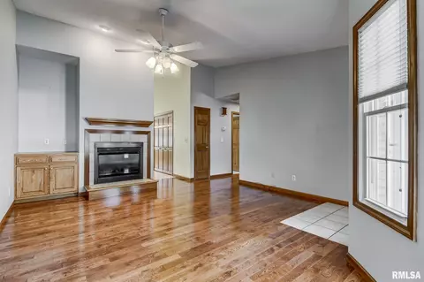 3209 Sequoia Dr, Springfield, IL 62712 photo 3