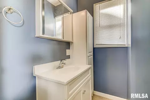1311 S Pasfield St, Springfield, IL 62702 photo 15
