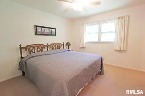 109 Greencastle Cir, Springfield, IL 62707 photo 10