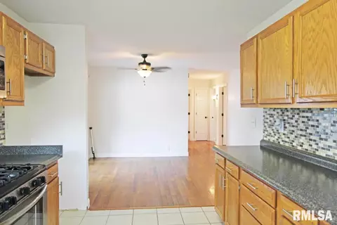 2021 N 23rd St, Springfield, IL 62702 photo 7