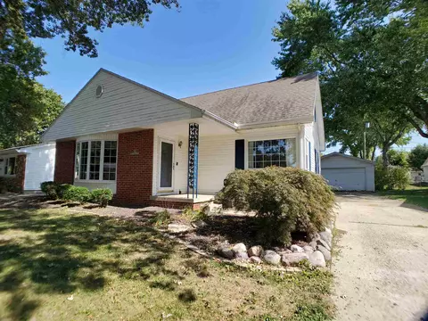 20 Foresters Ln, Springfield, IL 62704 photo 1