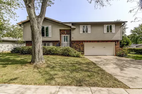 47 Amherst Dr, Springfield, IL 62702 photo 1