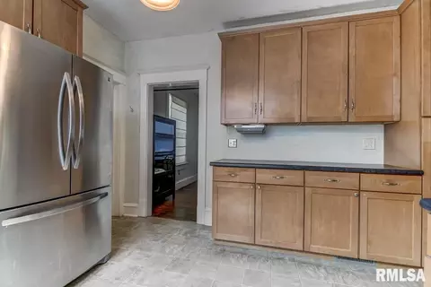 821 S State St, Springfield, IL 62704 photo 10