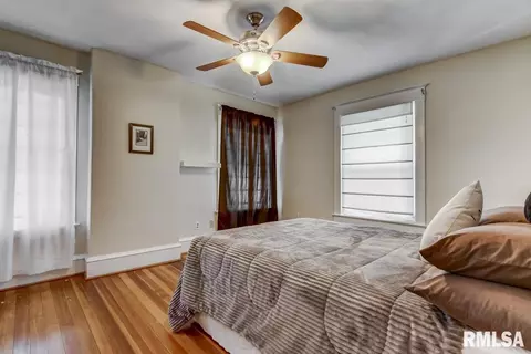 821 S State St, Springfield, IL 62704 photo 17
