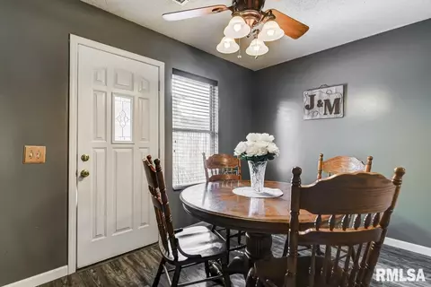 128 Augustus Ln, Springfield, IL 62703 photo 7