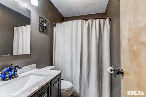 128 Augustus Ln, Springfield, IL 62703 photo 14
