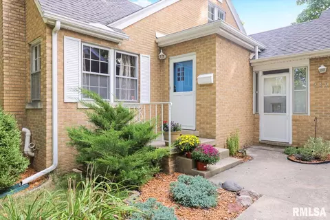 2404 S State St, Springfield, IL 62704 photo 2