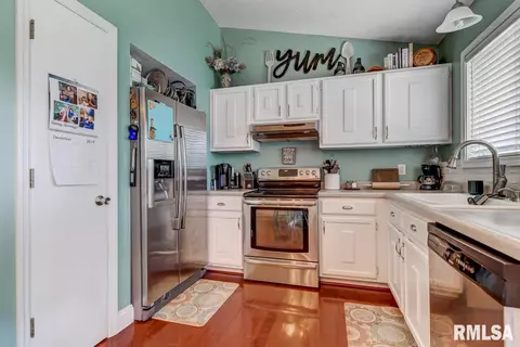130 Glasgow Dr, Springfield, IL 62702 photo 18