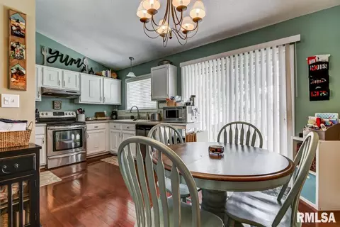 130 Glasgow Dr, Springfield, IL 62702 photo 23