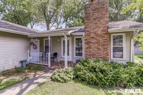 130 Glasgow Dr, Springfield, IL 62702 photo 4