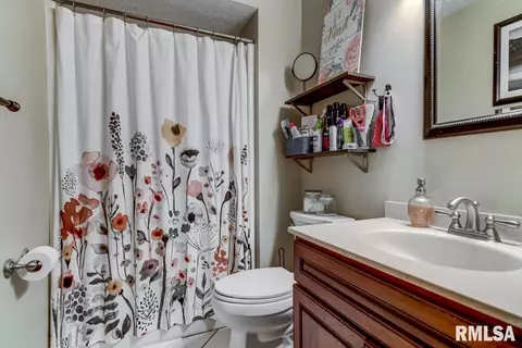 130 Glasgow Dr, Springfield, IL 62702 photo 25