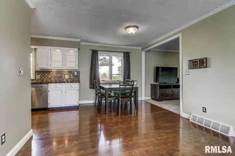 79 Roundtable Rd, Springfield, IL 62704 photo 9
