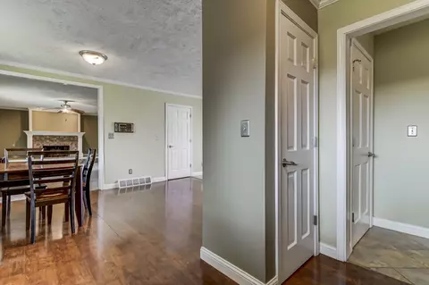79 Roundtable Rd, Springfield, IL 62704 photo 13
