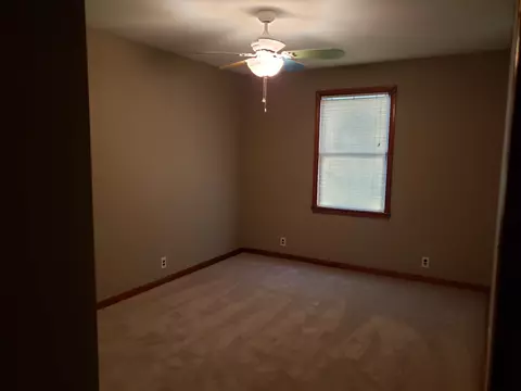 1523 W Iles Ave, Springfield, IL 62704 photo 7