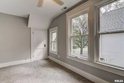 1819 N 8th St, Springfield, IL 62702 photo 21