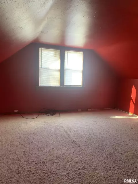 1007 S College St, Springfield, IL 62704 photo 39