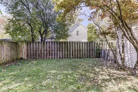 1007 S College St, Springfield, IL 62704 photo 9