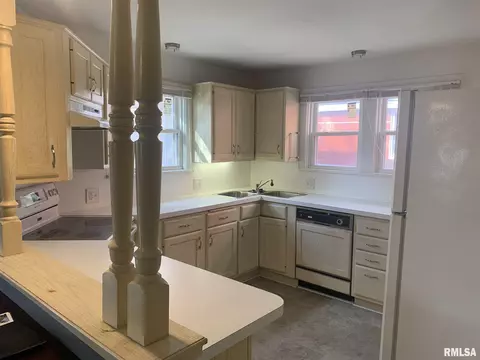 1007 S College St, Springfield, IL 62704 photo 34