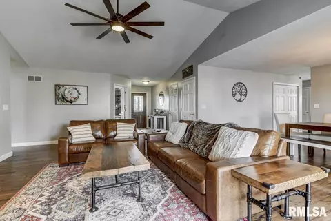 2401 Harrier Rd, Springfield, IL 62711 photo 8