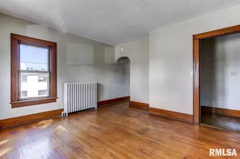 800 S College St, Springfield, IL 62704 photo 9