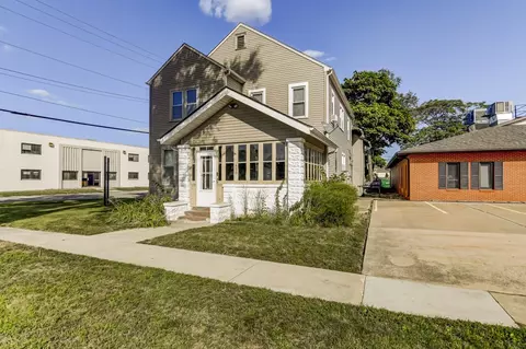 800 S College St, Springfield, IL 62704 photo 2