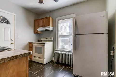 800 S College St, Springfield, IL 62704 photo 16
