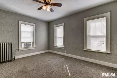800 S College St, Springfield, IL 62704 photo 20
