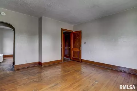 800 S College St, Springfield, IL 62704 photo 12