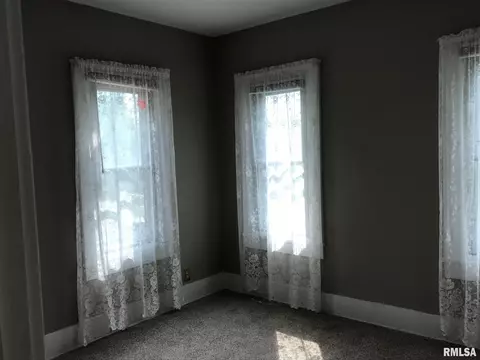 2036 S 5th St, Springfield, IL 62703 photo 23