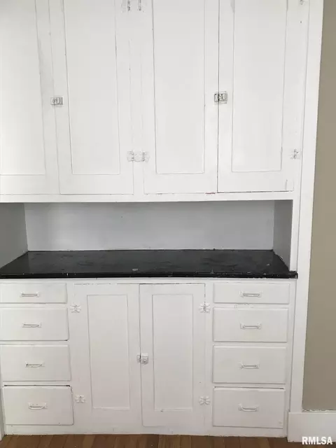 2036 S 5th St, Springfield, IL 62703 photo 15