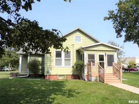 107 S Pilot St, Oneida, IL 61467 photo 4