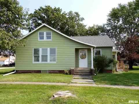 107 S Pilot St, Oneida, IL 61467 photo 1