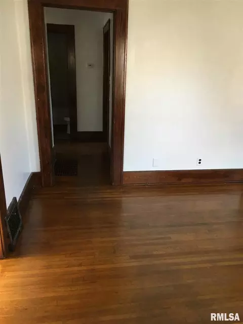 1031 N Franklin Ave, Springfield, IL 62702 photo 5