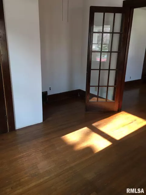 1031 N Franklin Ave, Springfield, IL 62702 photo 3