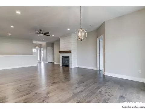 4641 Thompson Rd, Springfield, IL 62711 photo 7