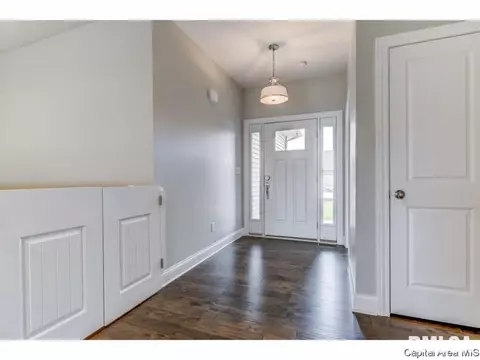 4641 Thompson Rd, Springfield, IL 62711 photo 2