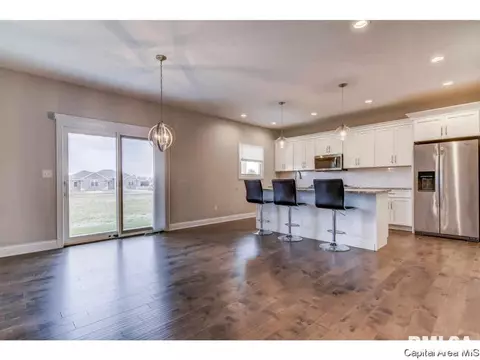 4641 Thompson Rd, Springfield, IL 62711 photo 5