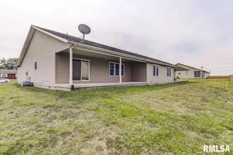 2623 Varsity Ct, Springfield, IL 62712 photo 2