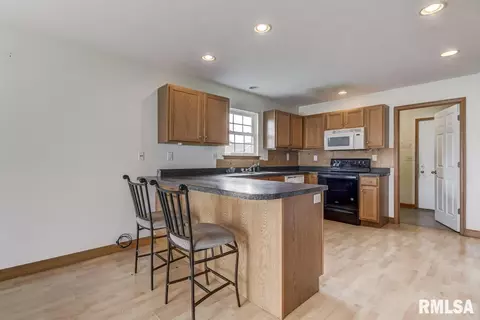 2623 Varsity Ct, Springfield, IL 62712 photo 6