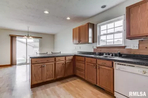 2623 Varsity Ct, Springfield, IL 62712 photo 14