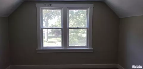 1004 N 3rd St, Springfield, IL 62702 photo 10