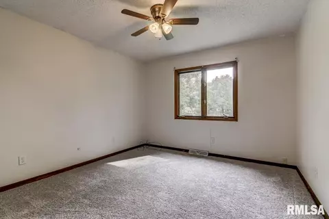 2204 Croydon Dr, Springfield, IL 62703 photo 14