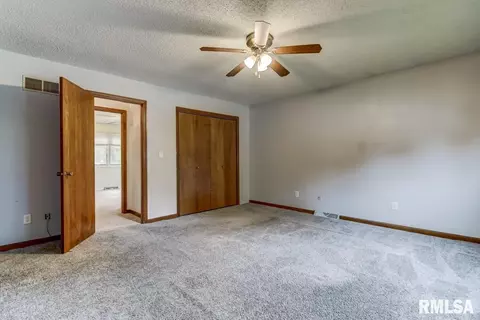 2204 Croydon Dr, Springfield, IL 62703 photo 25