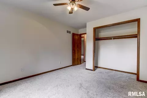 2204 Croydon Dr, Springfield, IL 62703 photo 15