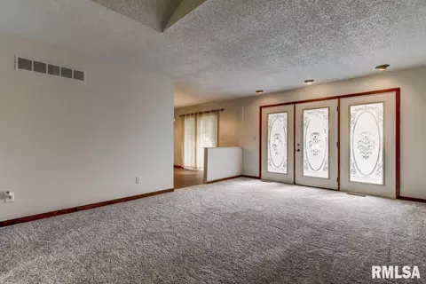 2204 Croydon Dr, Springfield, IL 62703 photo 22