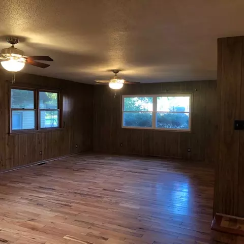 1316 N Macarthur Blvd, Springfield, IL 62702 photo 9