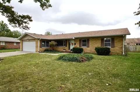 3136 Elmhurst Dr, Springfield, IL 62704 photo 1