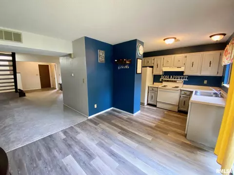 87 Trailridge Ln, Springfield, IL 62704 photo 8